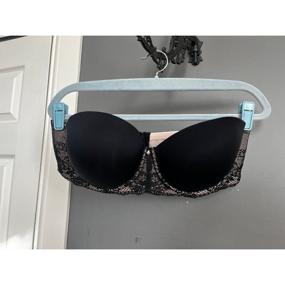Torrid size 40D black and nude lace strapless bra